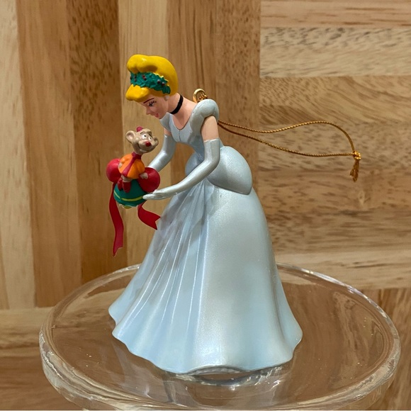 Vintage Disney Cinderella Grolier First Issue Christmas Ornament - Picture 5 of 15